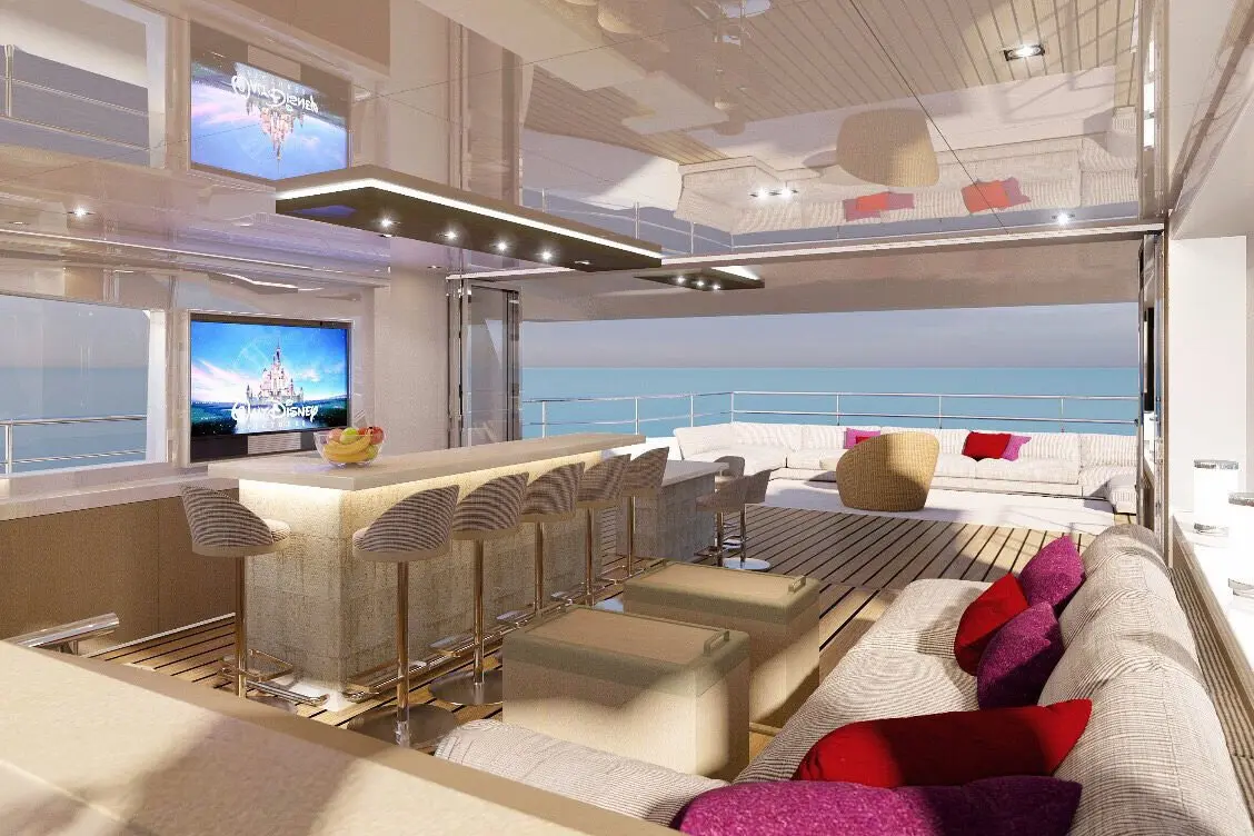 Majesty 100, salón — Yacht Charter Marbella, Marbella. Cinco camarotes y toda la costa por descubrir