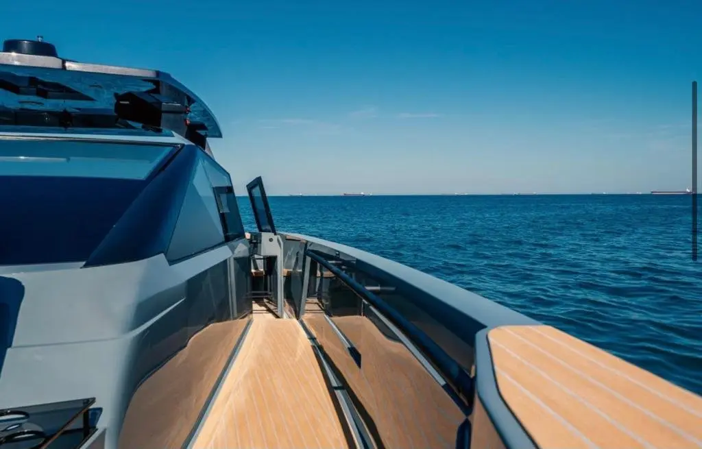 Okean 55, exterior — Yacht Charter Marbella, Marbella. Un día completo entre Puerto Banús y Estepona