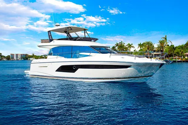 Prestige 520 Fly — Yacht Charter Marbella, Marbella