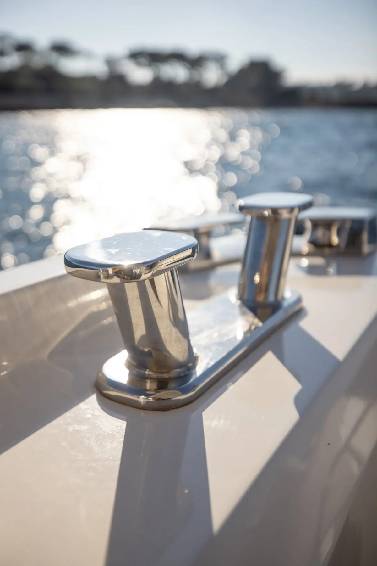 Prestige 680s, salón — Yacht Charter Marbella, Marbella. Veintiún metros de calma rumbo a Estepona
