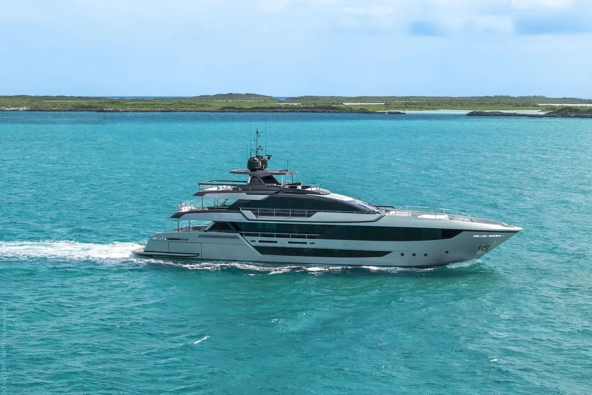Riva 130, salón — Yacht Charter Marbella, Marbella. Cinco camarotes y la costa de Estepona en calma