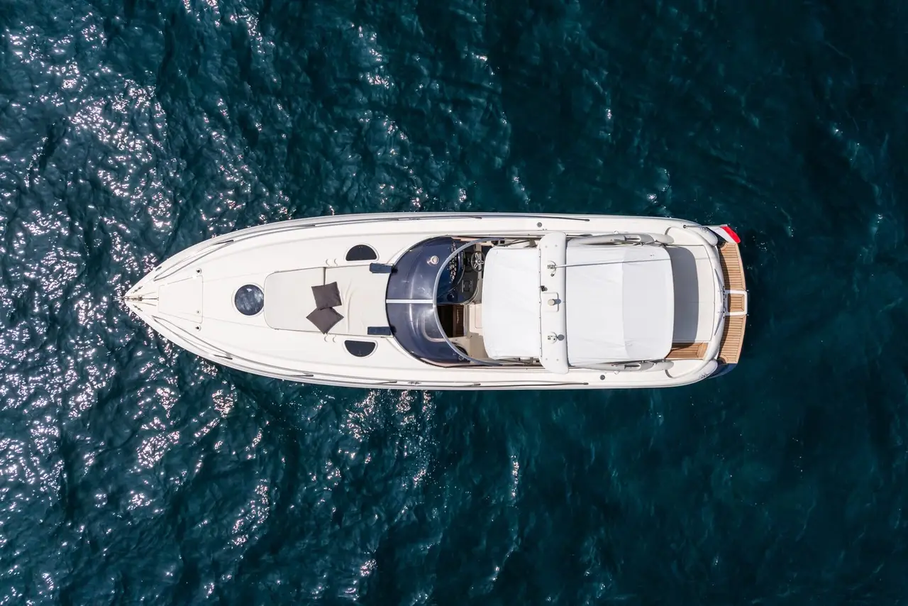 Superhawk 34, exterior — Yacht Charter Marbella, Marbella. Salidas cortas y rápidas por la bahía de Marbella