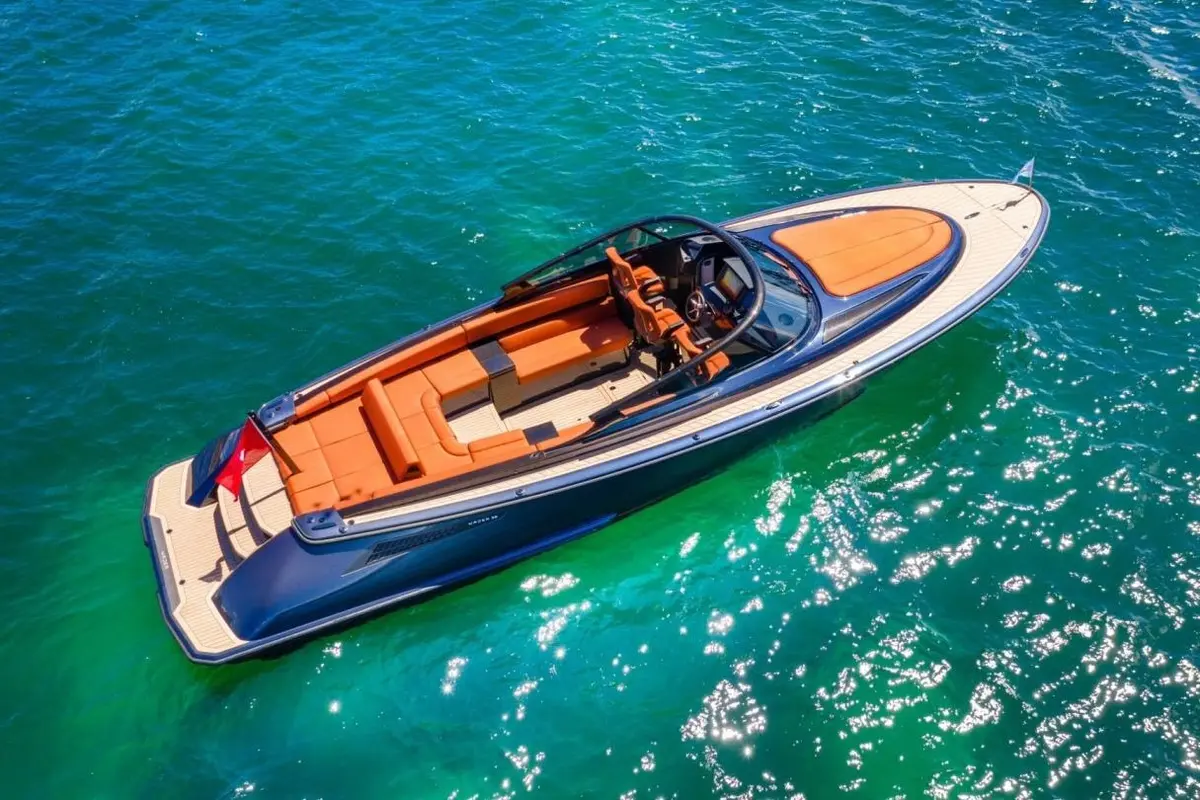 Wajer 38, exterior — Yacht Charter Marbella, Marbella. Salidas ágiles de un día por la costa