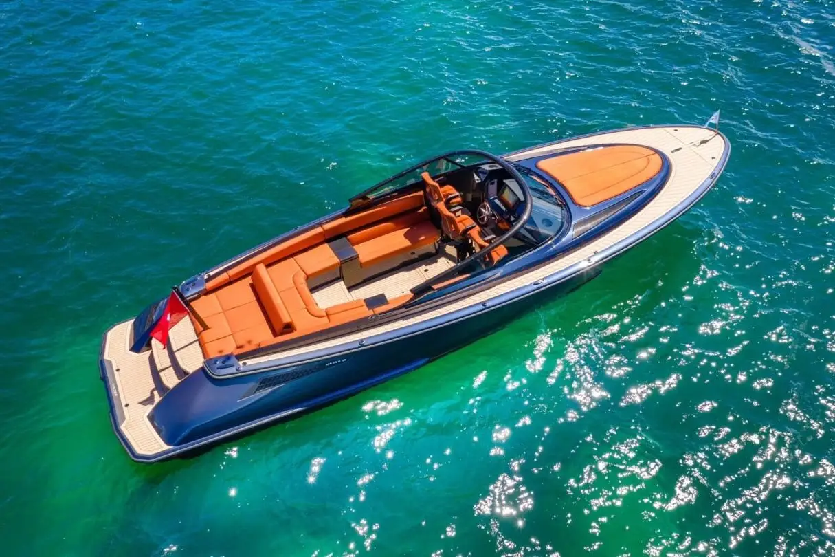 Wajer 38, exterior — Yacht Charter Marbella, Marbella. Salidas ágiles de un día por la costa