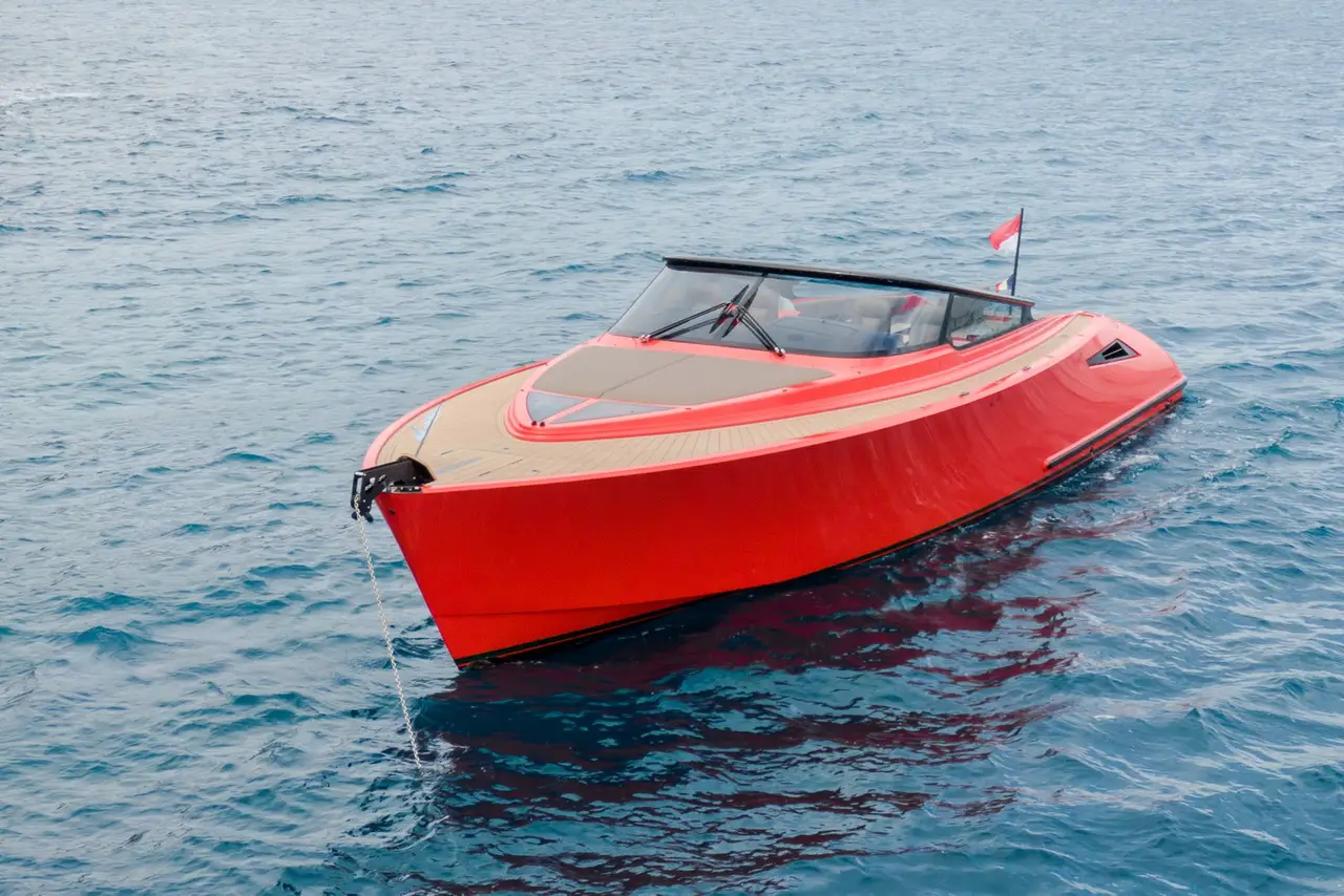Wajer 55, cubierta principal — Yacht Charter Marbella, Marbella. Velocidad y confort para un día en la costa